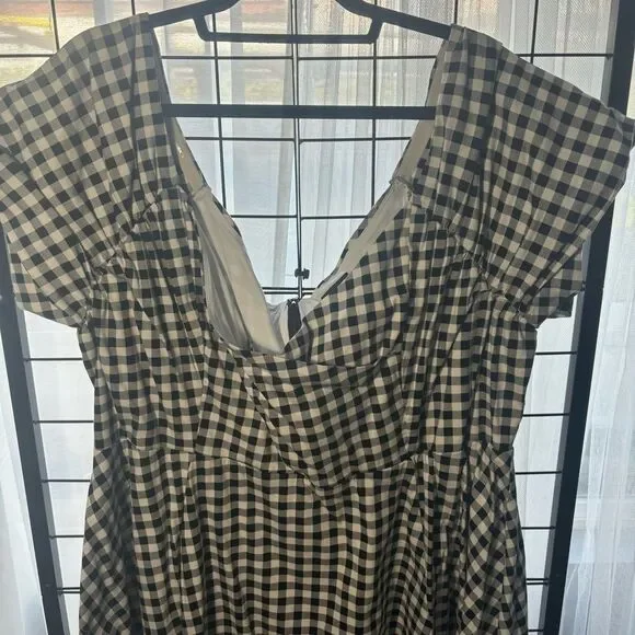 Torrid Retro Chic Black and White Gingham Off the Shoulder A-Line Midi Dress EUC - Picture 2 of 10